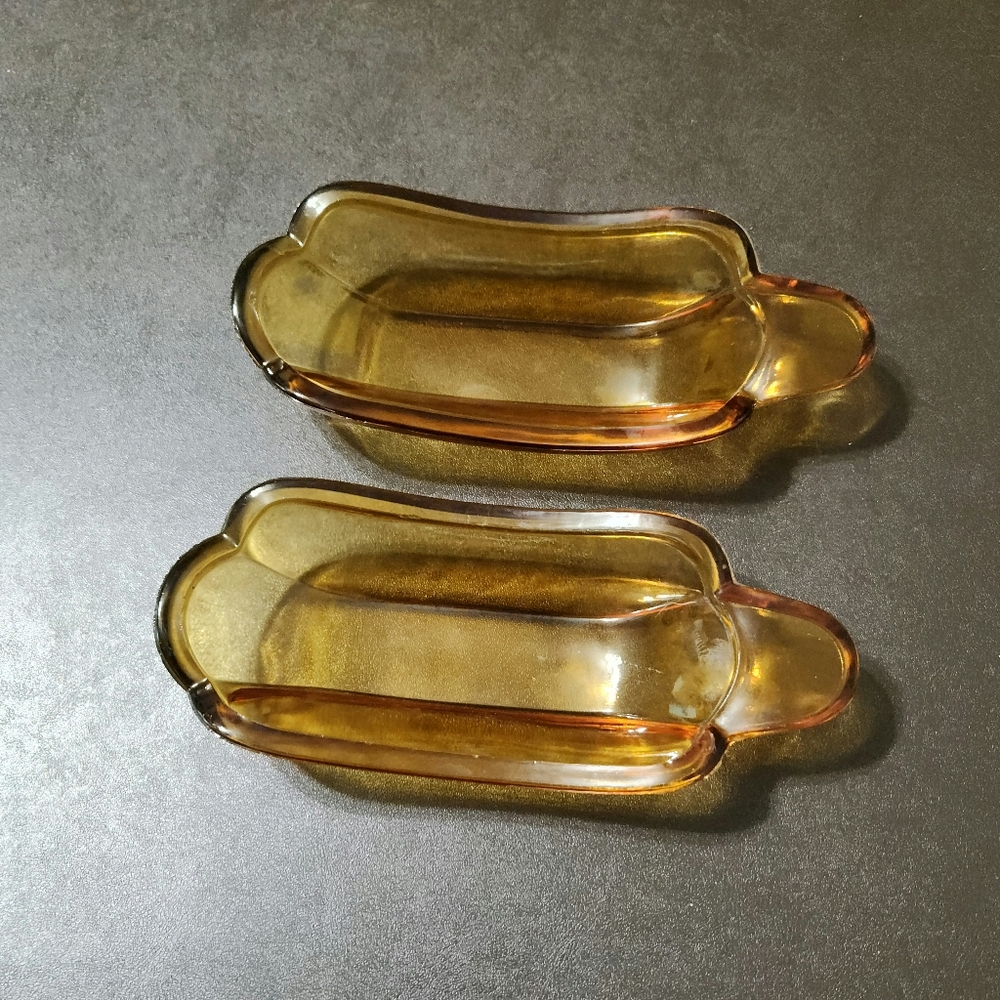 Vintage amber glass banana split dishes